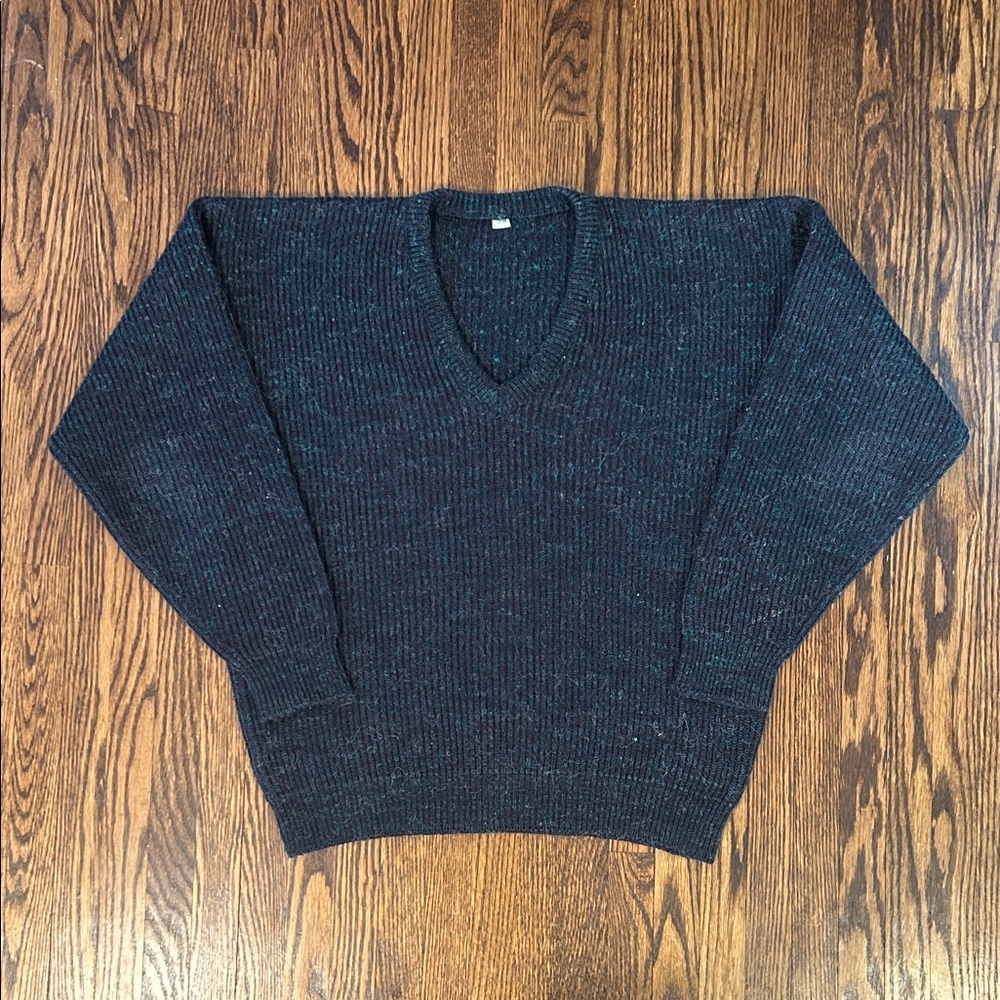 Vintage V-Neck Knit Sweater
